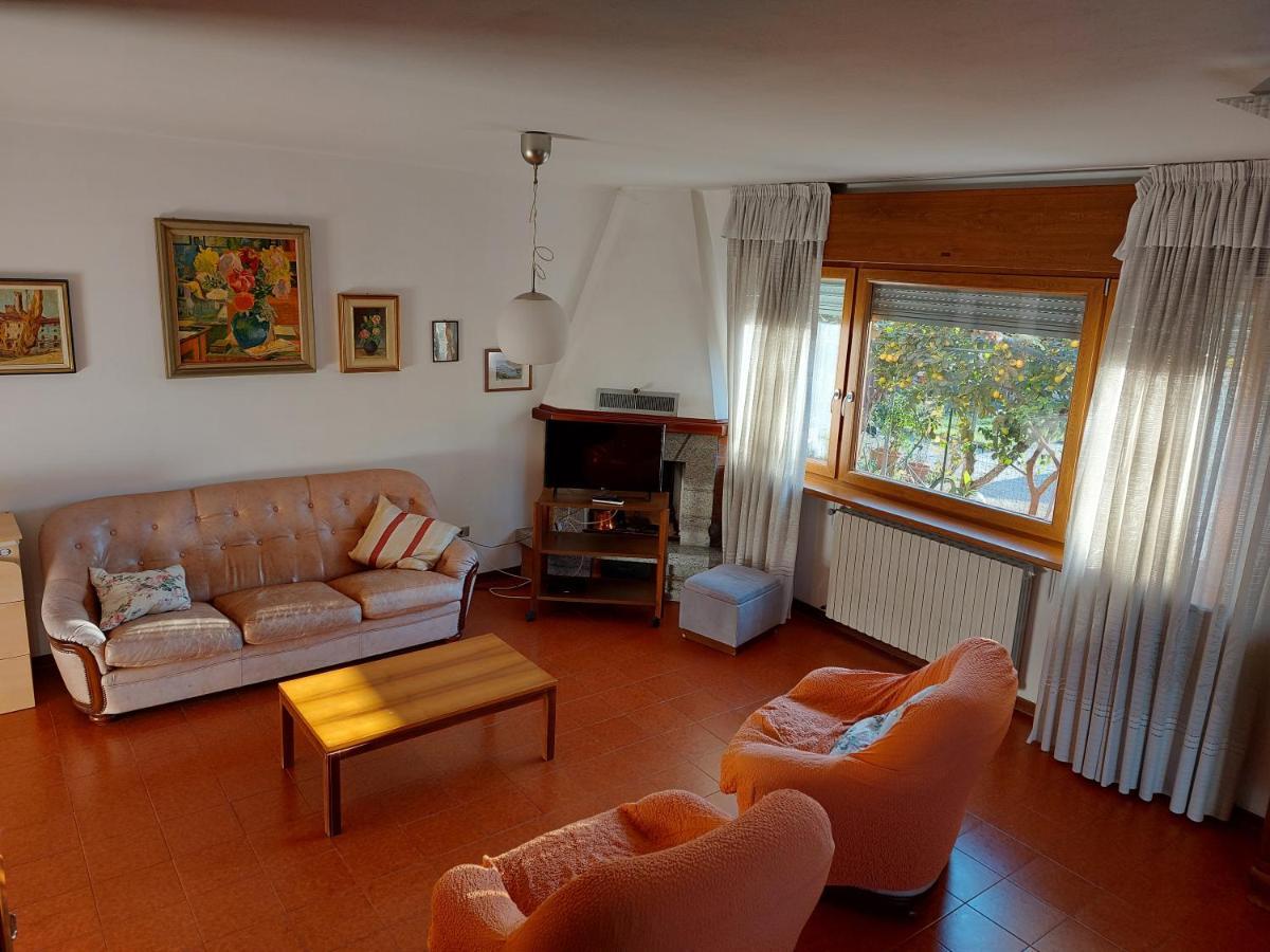 Villa Martina Torbole Sul Garda Buitenkant foto