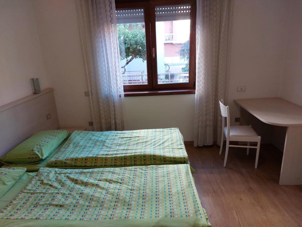 Villa Martina Torbole Sul Garda Buitenkant foto