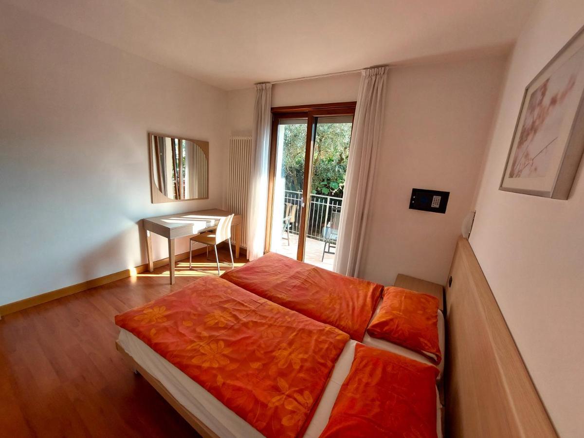 Villa Martina Torbole Sul Garda Buitenkant foto
